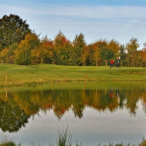 Rivenhall Oaks Golf Centre